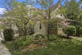 916 Brooks - Photo 1