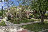 916 Brooks - Photo 3