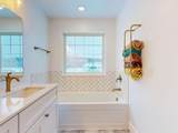 2578 White - Photo 23