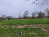 3911 Beaconsfield - Photo 2