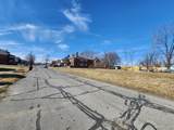 623 Brentwood - Photo 3
