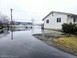 2900 Grand River - Photo 18