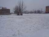 2691 Rochester - Photo 14