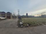 2629 Rochester - Photo 4