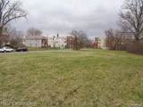 1749 Collingwood - Photo 13
