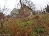 568 Bethune - Photo 4