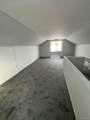 17076 Stricker - Photo 6