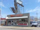 15391 Gratiot - Photo 11