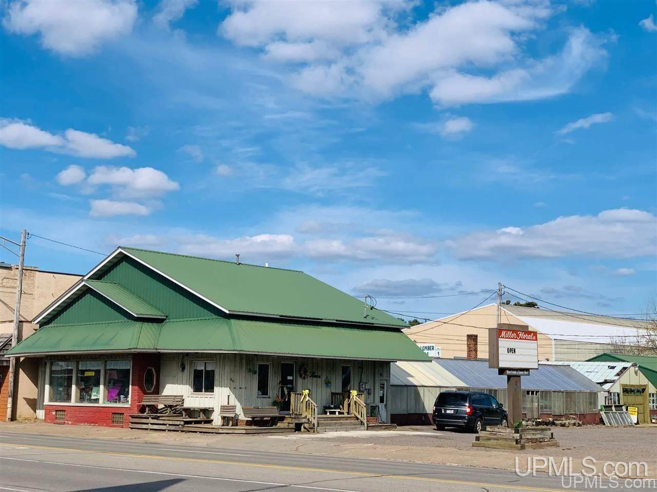 223 Carpenter Ave - Photo 1