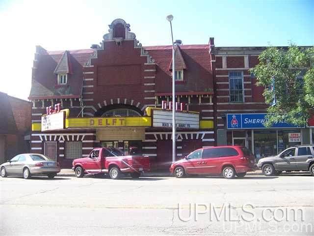 907 Ludington St - Photo 1