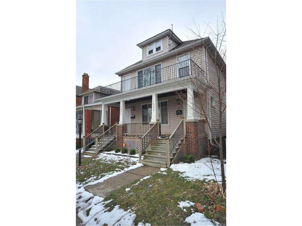 1043 Wayburn, Grosse Pointe Park, MI 48230 (MLS #217020089) :: The Peardon Team