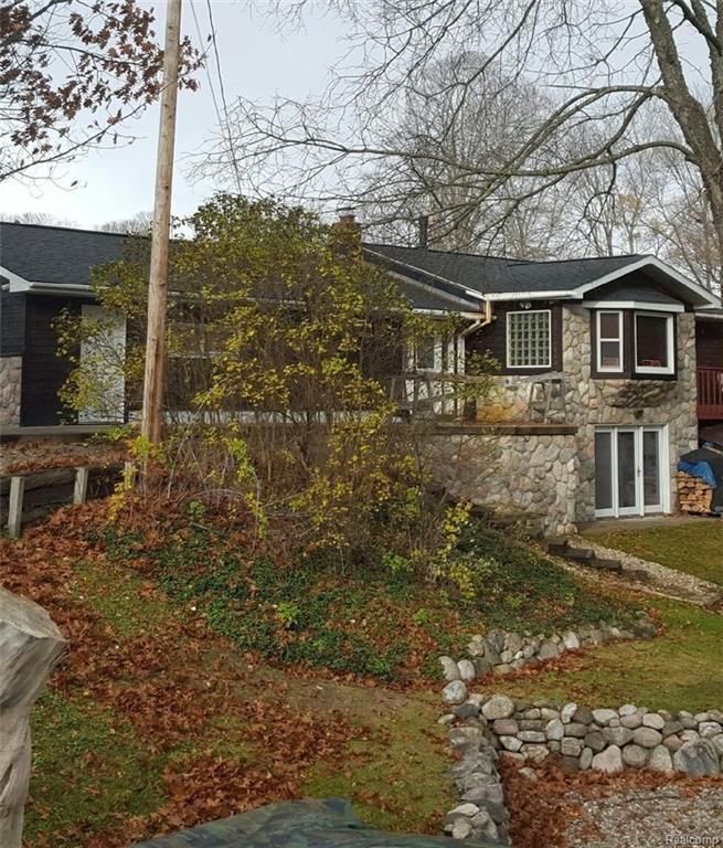 2933 Main St - Photo 1
