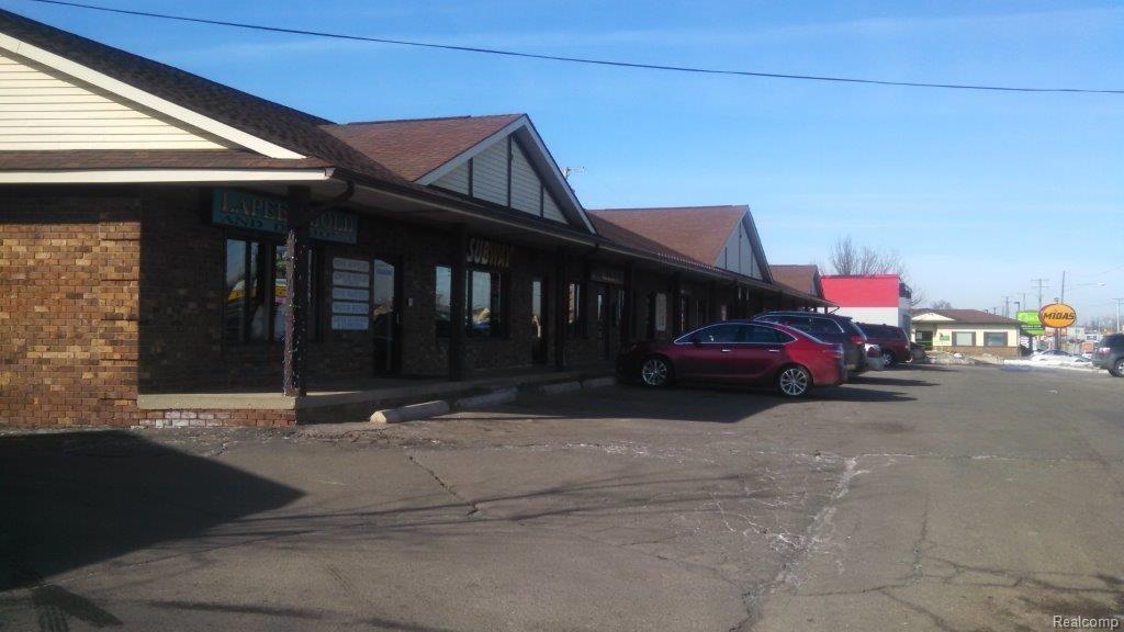 814 Main St - Photo 1