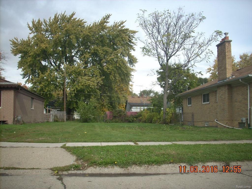 8275 Cadillac - Photo 1