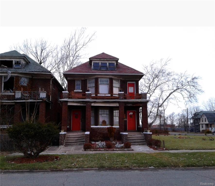 645 Westminster St - Photo 1