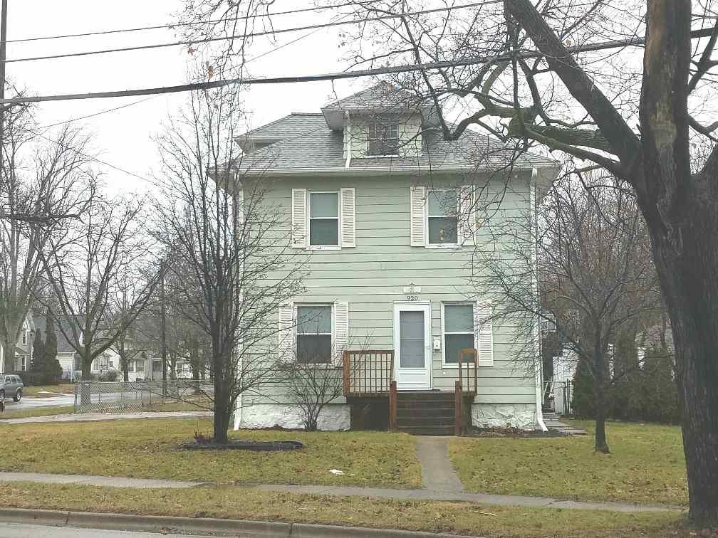 920 Wildwood - Photo 1