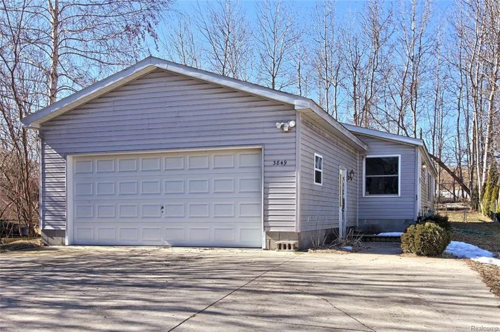 3849 Brook Drive Dr - Photo 1