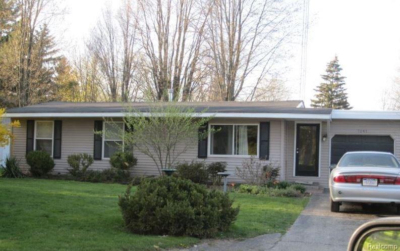 7241 Cherry St - Photo 1