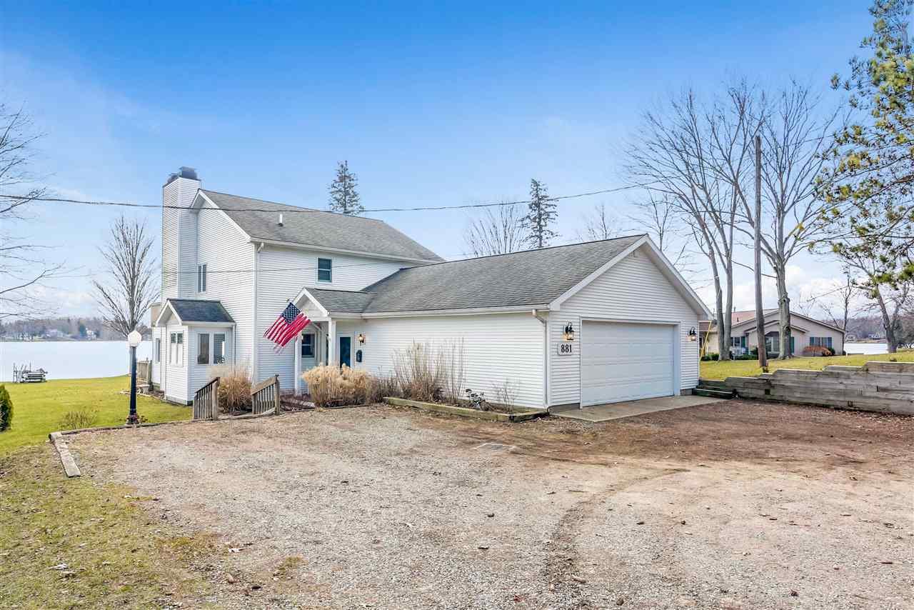 881 Morton - Photo 1