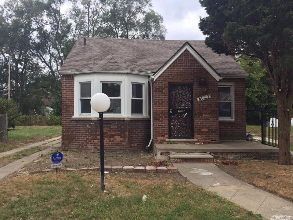 16523 Strathmoor St - Photo 1
