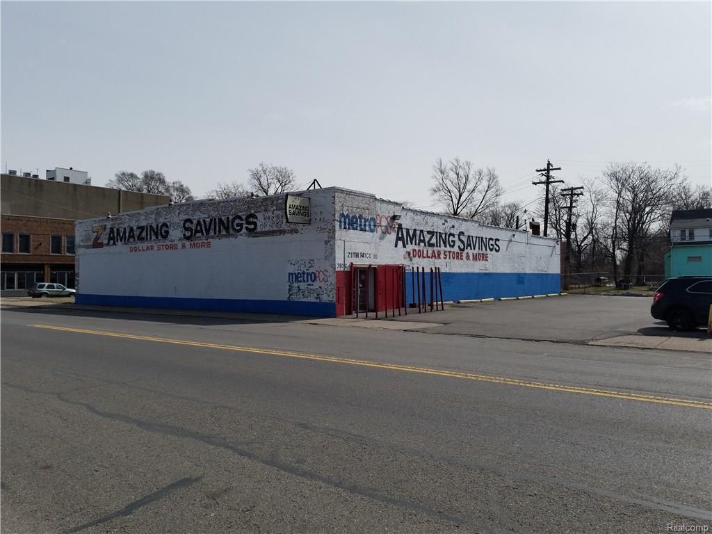 7802 Mack Ave - Photo 1