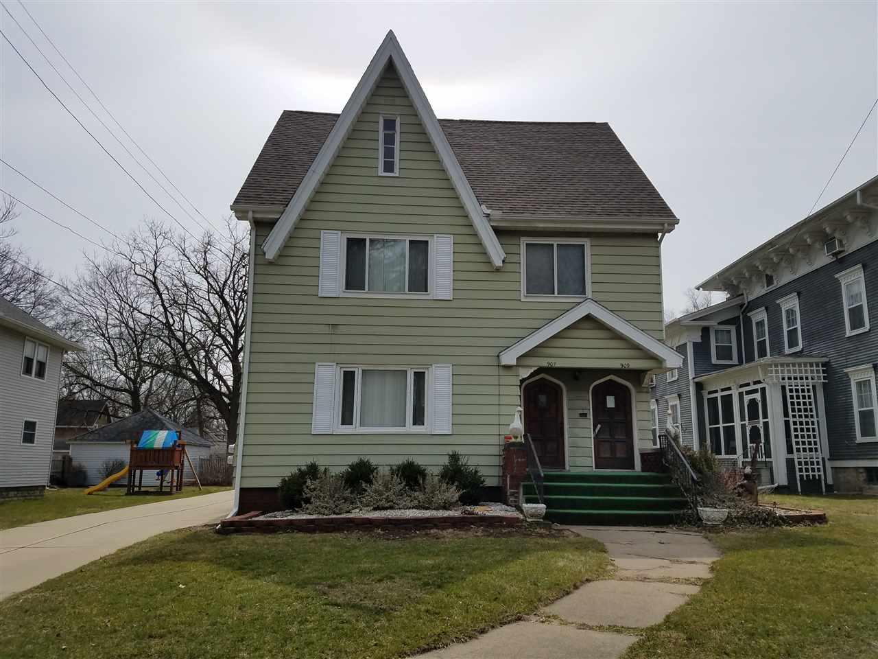 907 Washington Ave - Photo 1