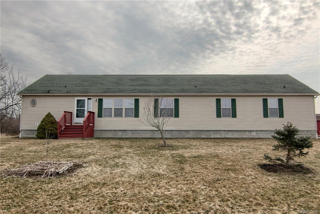 5860 Greenwood Rd - Photo 1