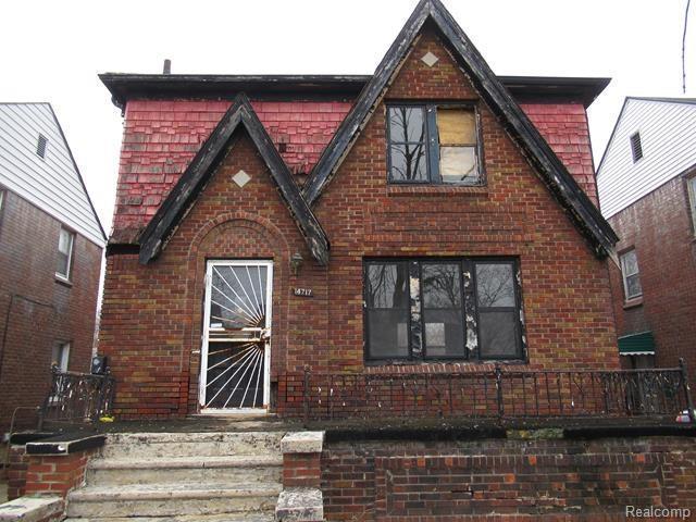 14717 Flanders St - Photo 1