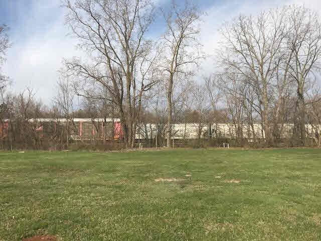 630 Sarah Ln - Photo 1