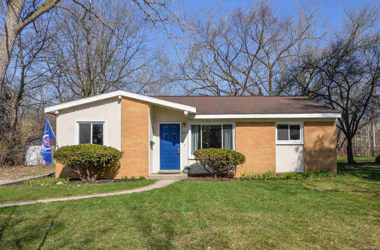 2915 Chesterfield St - Photo 1
