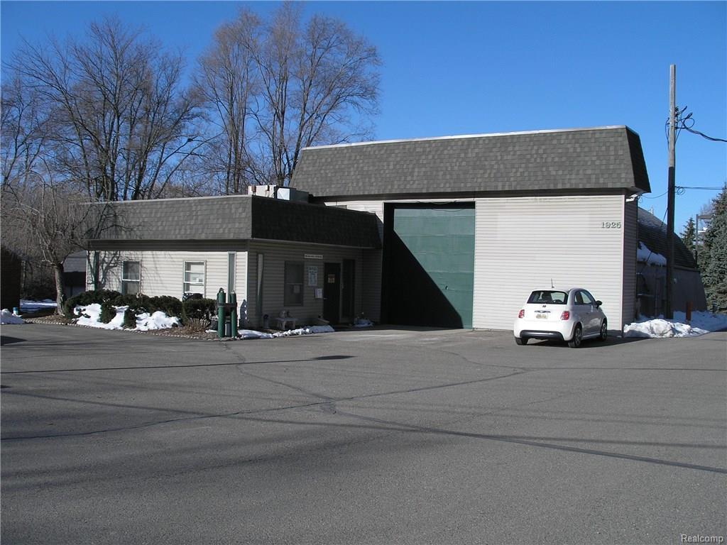 1925 N. Duck Lake Rd - Photo 1