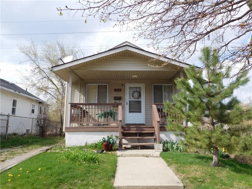 514 Montana Ave - Photo 1