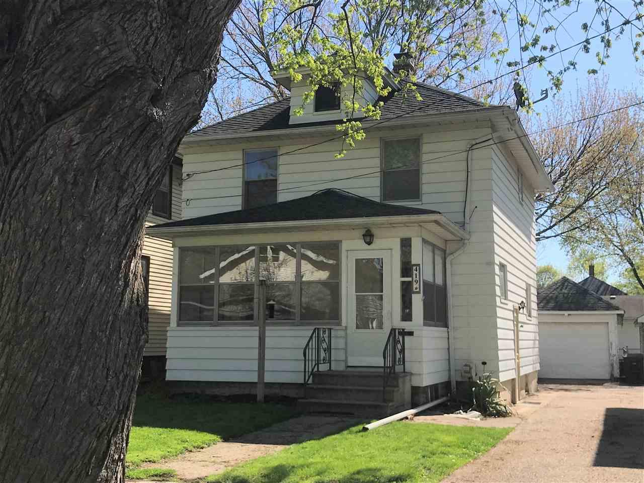 419 Pleasant St - Photo 1