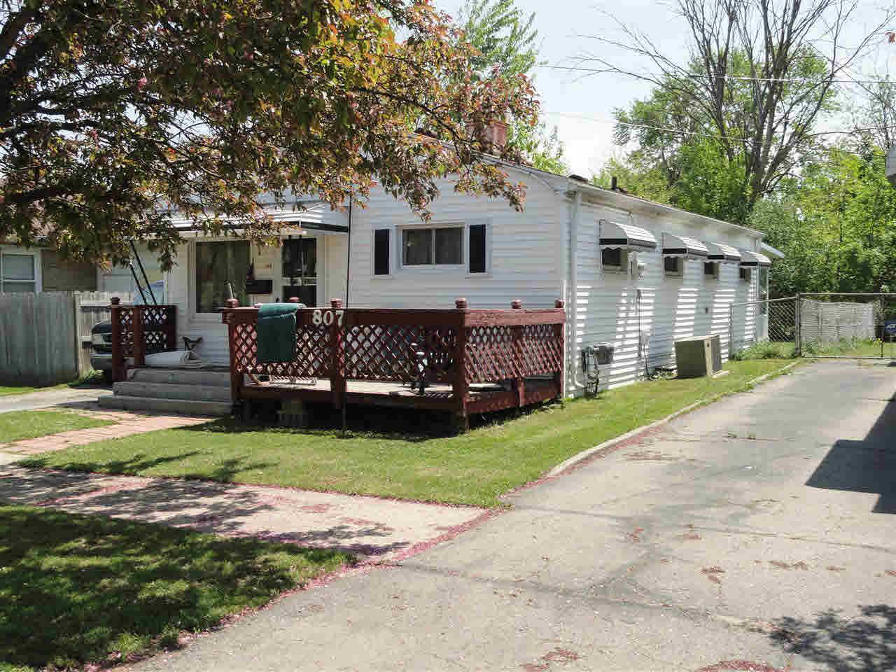 807 Major - Photo 1