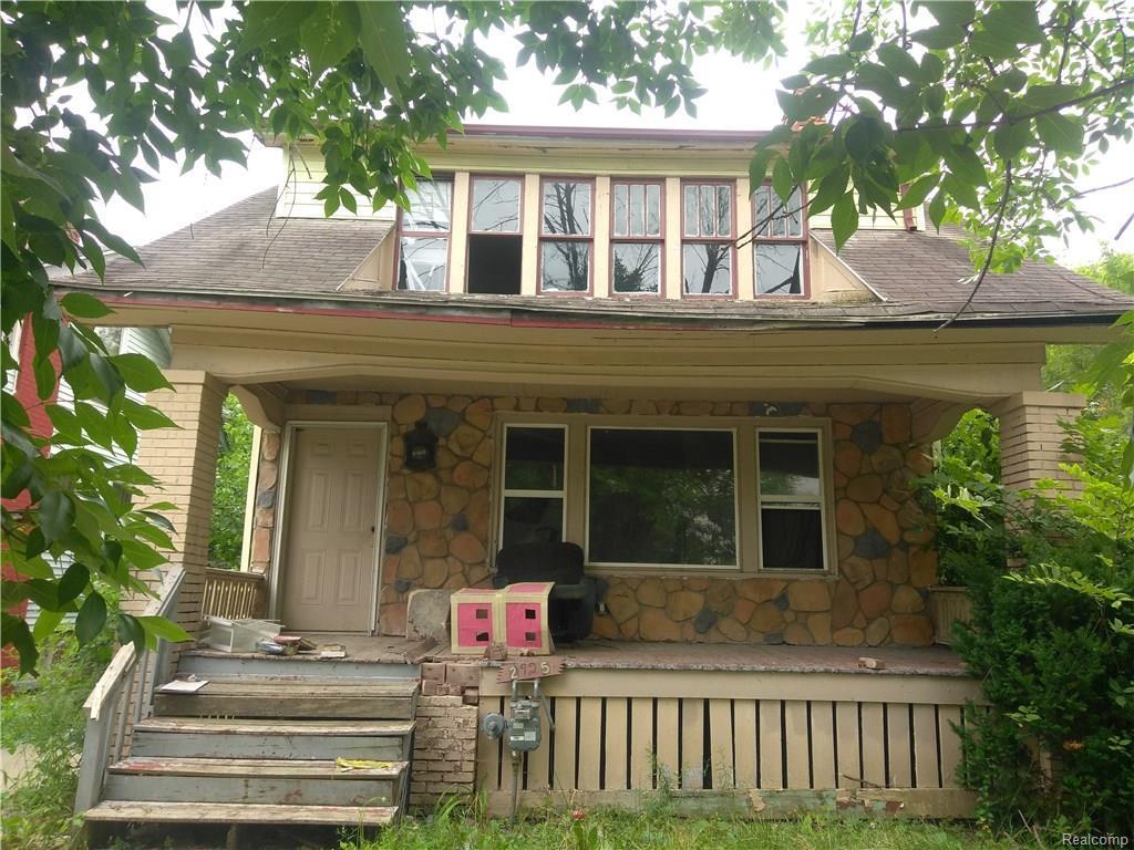 2925 Montgomery St - Photo 1