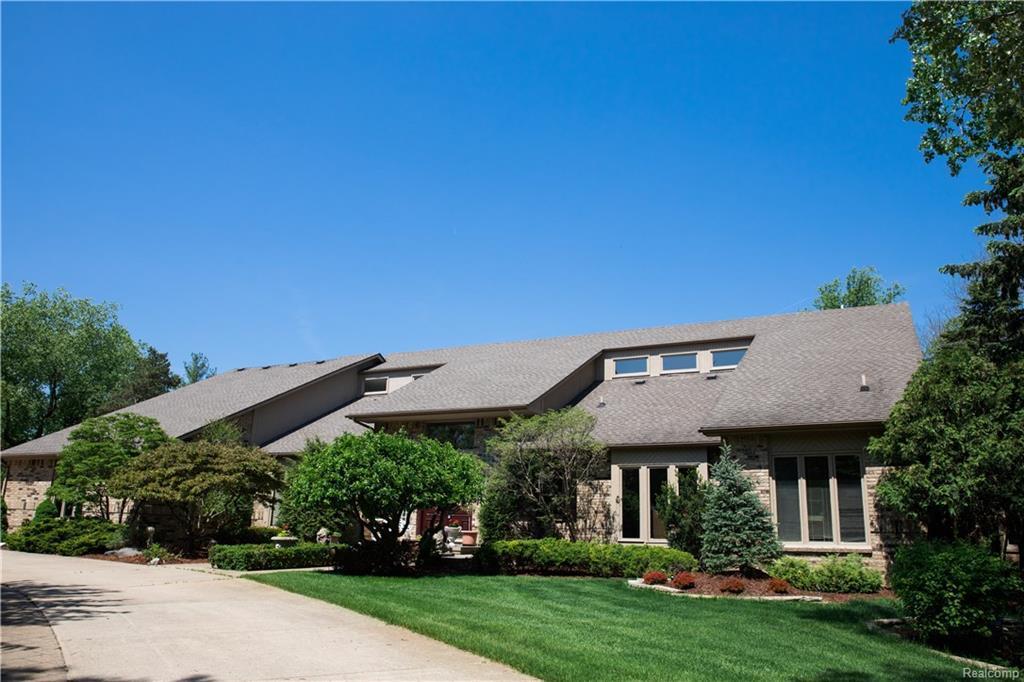 1651 Washington Rd - Photo 1