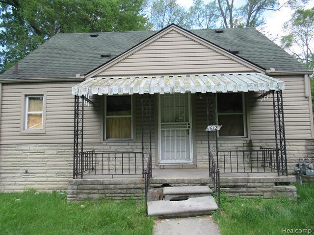 16129 Chatham St - Photo 1