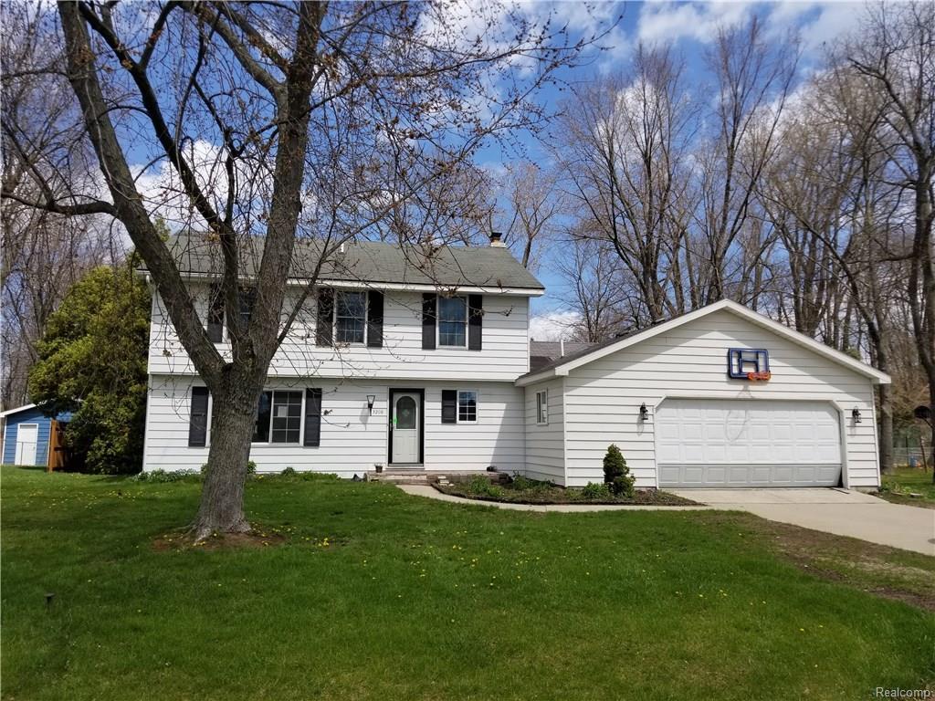 3208 Shoreview Dr - Photo 1