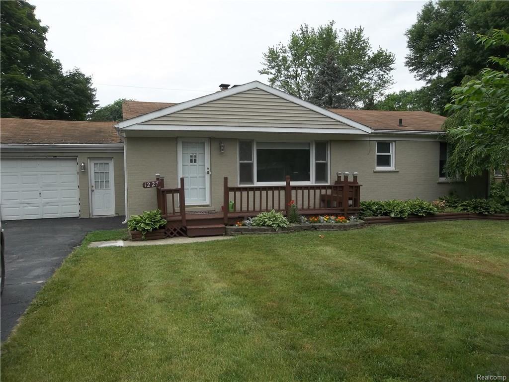 1227 Alhi St - Photo 1