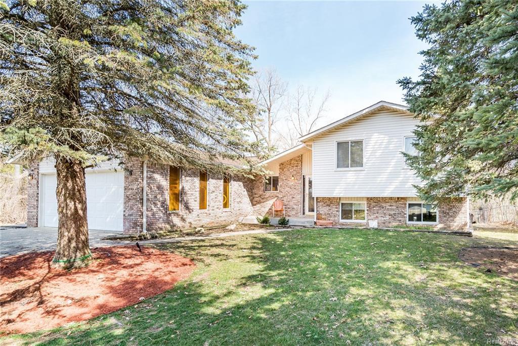 1656 Nancy G Ln - Photo 1