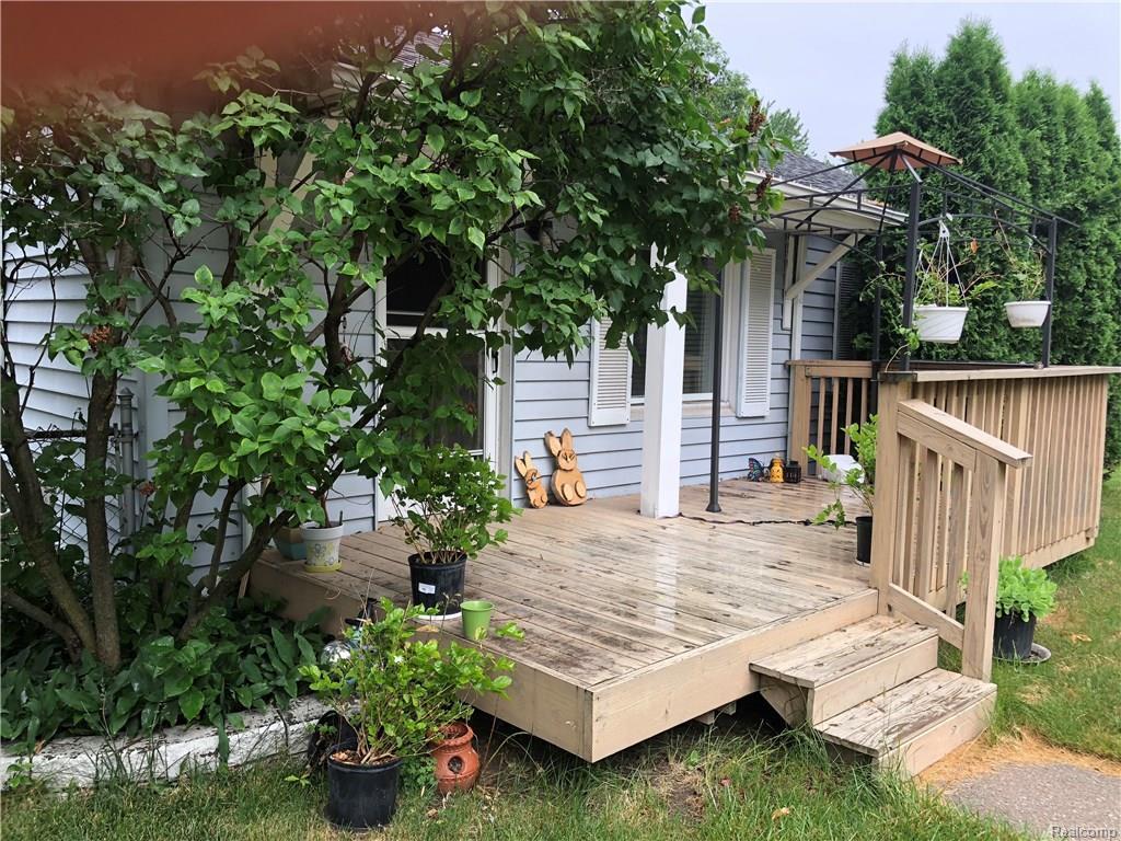 20254 Champaign St - Photo 1