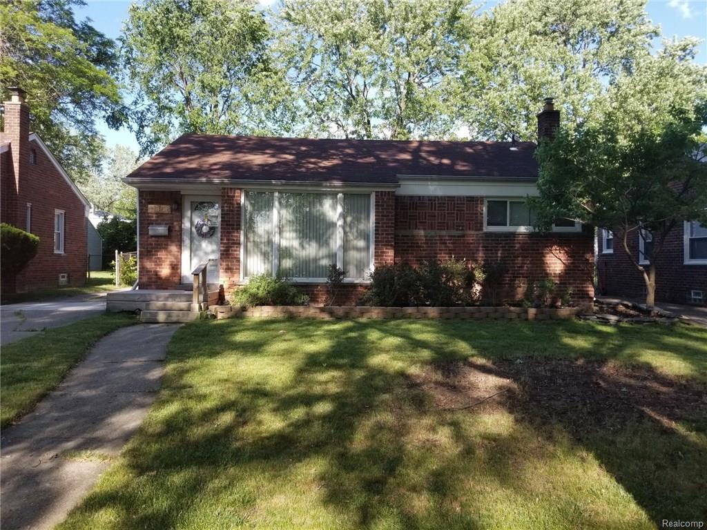 11368 Fenton - Photo 1