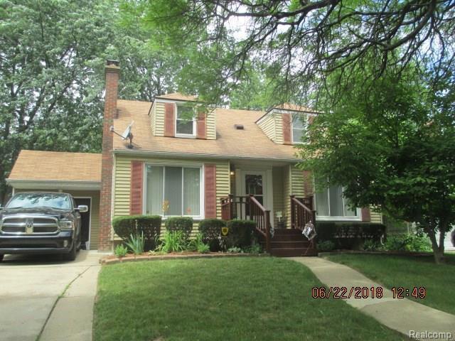 913 Fremont St - Photo 1