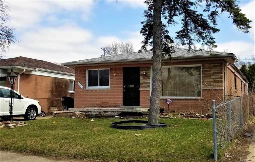 20230 Griggs St - Photo 1