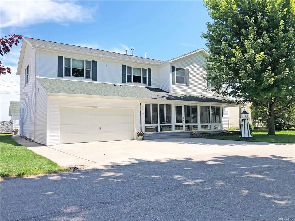 6618 Farmer St - Photo 1