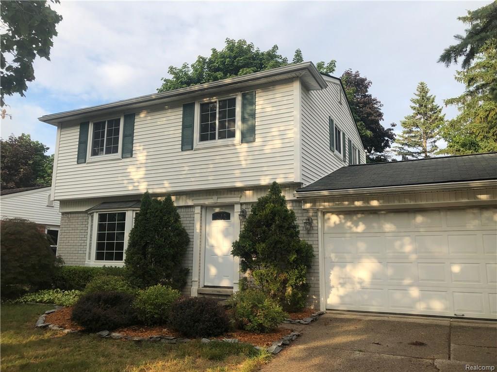 11248 Russell Ave - Photo 1