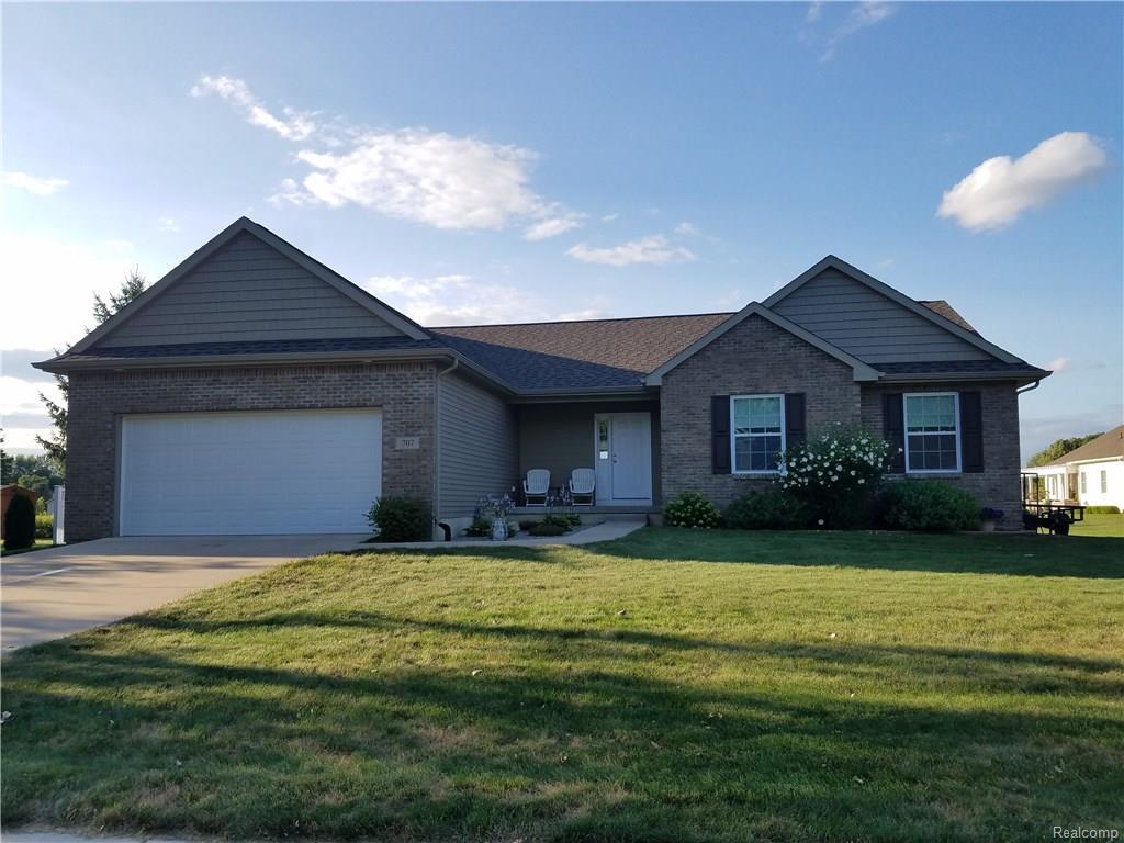 707 Hastay Blvd - Photo 1