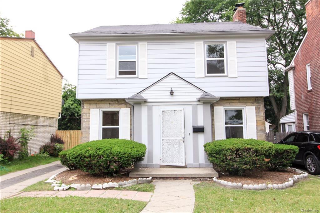 19329 Manor St - Photo 1