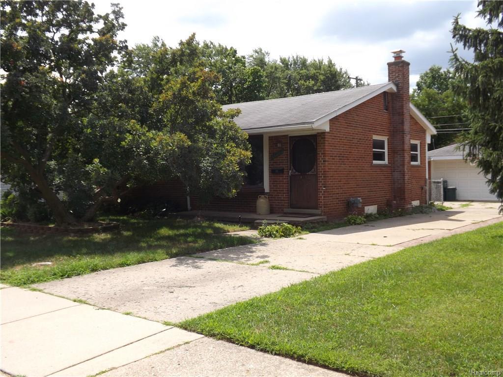14607 Huntington Dr - Photo 1