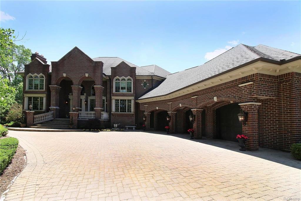 3725 Rosewood Ln - Photo 1